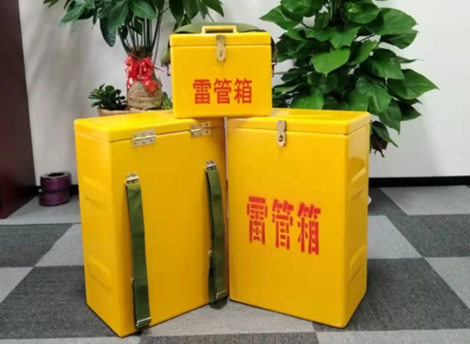 保城镇如何防止雷管箱炸药箱等矿用物品生锈？